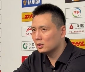 kaiyun-洛夫顿G4仅打两分钟，卢伟明确表示效果不佳，双小外压力大！